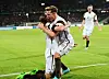 Jackson Irvine und Johannes Eggestein