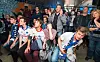 HSV-Fans fiebern in der „UnabsteigBAR“ mit ihrem Verein mit (Symbolbild).