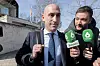 Luis Rubiales vor den Mikrofonen von Reportern