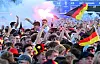 Public Viewing auf dem Heiligengeistfeld in Hamburg