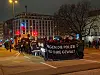 Mehrere Hundert Menschen zogen am Freitagabend durch Hamburg.