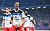 Robert Glatzel jubelt für den HSV