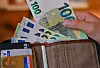 Geld in einem Geldbeutel