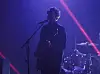 Interpol mit Sänger Paul Banks (46) in der Hamburger Laeiszhalle.