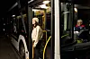 „Wunschausstieg“ heißt das neue Angebot des Hamburger Verkehrsverbundes (HVV): Ab 21 Uhr können Fahrgäste zwischen zwei regulären Haltestellen aussteigen.
