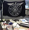 2012 bei einer Razzia bei Hamburger Neonazis sichergestellt: Waffen und Nazi-Symbole.