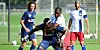 Im Test gegen Midtjylland war Klaus Gjasula (hinten) der HSV-Kapitän. Bekommt im Testspiel gegen Randers nun Kinsombi (hier im Zweikampf mit Kaba) die Binde?
