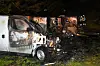 Auf dem Gelände einer Verleihfirma an der Georg-Wilhelm-Straße brannten sechs Transporter vollständig aus.
