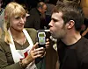 2007 veranstaltete die Kurverwaltung „Betrunkene Autoren lesen vor“. Hier zu sehen ist der Autor Thorsten Passfeld, beim Alkoholtest.