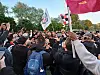 Altonas Fans und Spieler feiern die Oberliga-Meisterschaft.