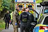 Polizei, SEK und Krankenwagen vor der Wohnung in Tangstedt (Kreis Pinneberg).