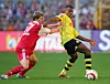 Mit dem BVB wurde Oliseh (hier gegen Bayerns Bastian Schweinsteiger) Deutscher Meister.