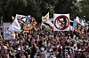 Fans des FC Valencia protestieren gegen Besitzer Peter Lim.