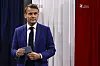 Emmanuel Macron bei der Stimmabgabe. Der französische Präsident hatte nach der EU-Wahl eine Neuwahl des Parlaments angesetzt.