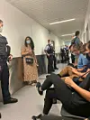 Die Hamburger Bürgerschaftsabgeordnete Cansu Özdemir (Die Linke) wurde am Düsseldorfer Flughafen festgehalten.