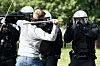 Polizisten werden im Dienst immer häufiger angegriffen (Symbolbild).