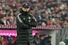Thomas Tuchel mit verschränkten Armen