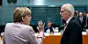Hamburgs Bürgermeister Peter Tschentscher (SPD) und Angela Merkel (CDU) im Gespräch (Archivbild).