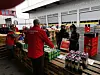 Die Hamburger Tafel organisiert eine Lebensmittel-Ausgabe speziell für UkrainerInnen.
