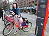 MOPO-Reporterin Annalena Barnickel testet die neuen Stadträder und ihre Funktionen.