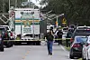 Beamte des Sheriffs von Polk County (Florida) arbeiten am Tatort der Schießerei mit mehreren Toten.