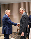Merz und Trump auf dem G7-Gipfel in Kanada