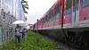 Die Feuerwehr führte die Fahrgäste aus der S-Bahn.
