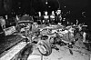 Der völlig zertrümmerte Mercedes 250 SEL am Unfallort auf der Meiendorfer Straße in Hamburg-Rahlstedt im Mai 1980.
