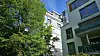 In dem ehemaligen Bunker (links im Bild) befindet sich inzwischen ein Penthouse – für 3,5 Millionen Euro. Oben zu erahnen: der Dachgarten.