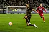 St. Pauli-Profi Lars Ritzka grätscht