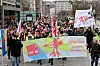Rund 3000 Beschäftigte in Kindertagesstätten und sozialen Einrichtungen protestierten am Mittwoch in Hamburg für bessere Arbeitsbedingungen.