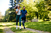 Paar Laufen Joggen Wald Park