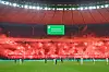 Die Fans von Kaiserslautern zünden Pyrotechnik
