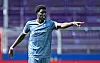 Amadou Onana im HSV-Trikot