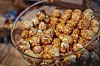 Das Franzbrötchen-Popcorn schmeckt nach Zimt und Kardamom.