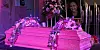 In einem pinkfarbenen glitzernden Sarg wurde Grace Mertens am Freitag beerdigt. Die Trauerfeier fand in der Fritz-Schumacher-Halle auf dem Ohlsdorfer Friedhof statt.