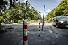 Das Bezirksamt hat die angrenzende Straße Mühlenberg mit Pollern gesperrt.