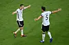 Robin Gosens und Mats Hummels