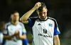 Wie konnte das passieren? Jonas Meffert fasst sich nach dem 1:2 in Osnabrück grübelnd an den Kopf.