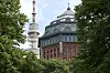 Der Wasserturm im Schanzenpark war einmal der größte in Europa. Heute beherbergt er das Hotel „Mövenpick“.