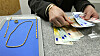 Ketten und Ringe bringen Bares - Im Pfandhaus kommen Verbraucher schnell und unbürokratisch an Geld.