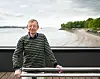 Der Regisseur Hark Bohm am Fähranleger Teufelsbrück.