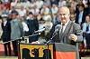 Prof. Klaus Beckmann, der Präsident der Helmut-Schmidt-Universität der Bundeswehr. Er wird in Kürze in die USA reisen und sich in West Point entschuldigen müssen für den Pornoskandal, den junge Studenten ausgelöst haben.