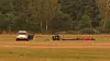Der abgestürzte Gleitschirm auf dem Flugplatzgelände in Hodenhagen.