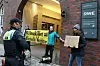 Margret S. (Mitte) bei einer Demo-Aktion vor dem RWE-Gebäude (Archivbild)
