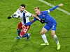 Marc Schnatterer (r.) im Duell mit HSV-Linksverteidiger Tim Leibold