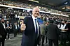 FIFA-Präsident Gianni Infantino zeigt den Daumen nach oben