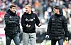 Es geht gemeinsam weiter: Chefcoach Timo Schultz (M.) mit seinen Co-Trainern Fabian Hürzeler (l.) und Loic Favé