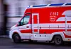 Rettungswagen im Einsatz (Symbolbild).