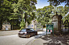 Ohlsdorf: Nur Anwohner und Personen „mit Friedhofsbezug“ dürfen aktuell die Abkürzung über den Friedhof nehmen (Symbolbild).